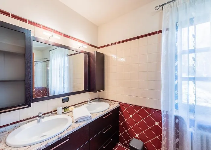 Nigella Langhe Ospitalita In Langa *